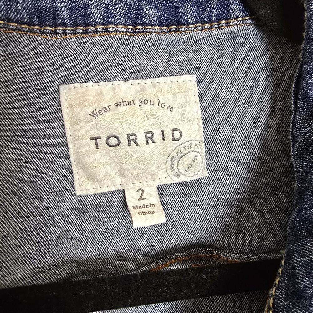 Torrid Denim Jean Jacket Size 2 Women's - Picture 3 of 3